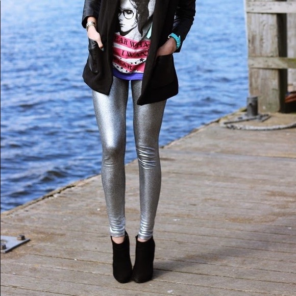 Silver foil leggings - Picture 2 of 4